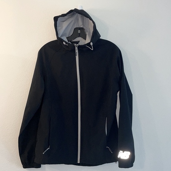 NEW BALANCE Wind Breaker Rain Black Full Zip Up Cord Drawstring Jacket Hoodie M - Picture 3 of 10